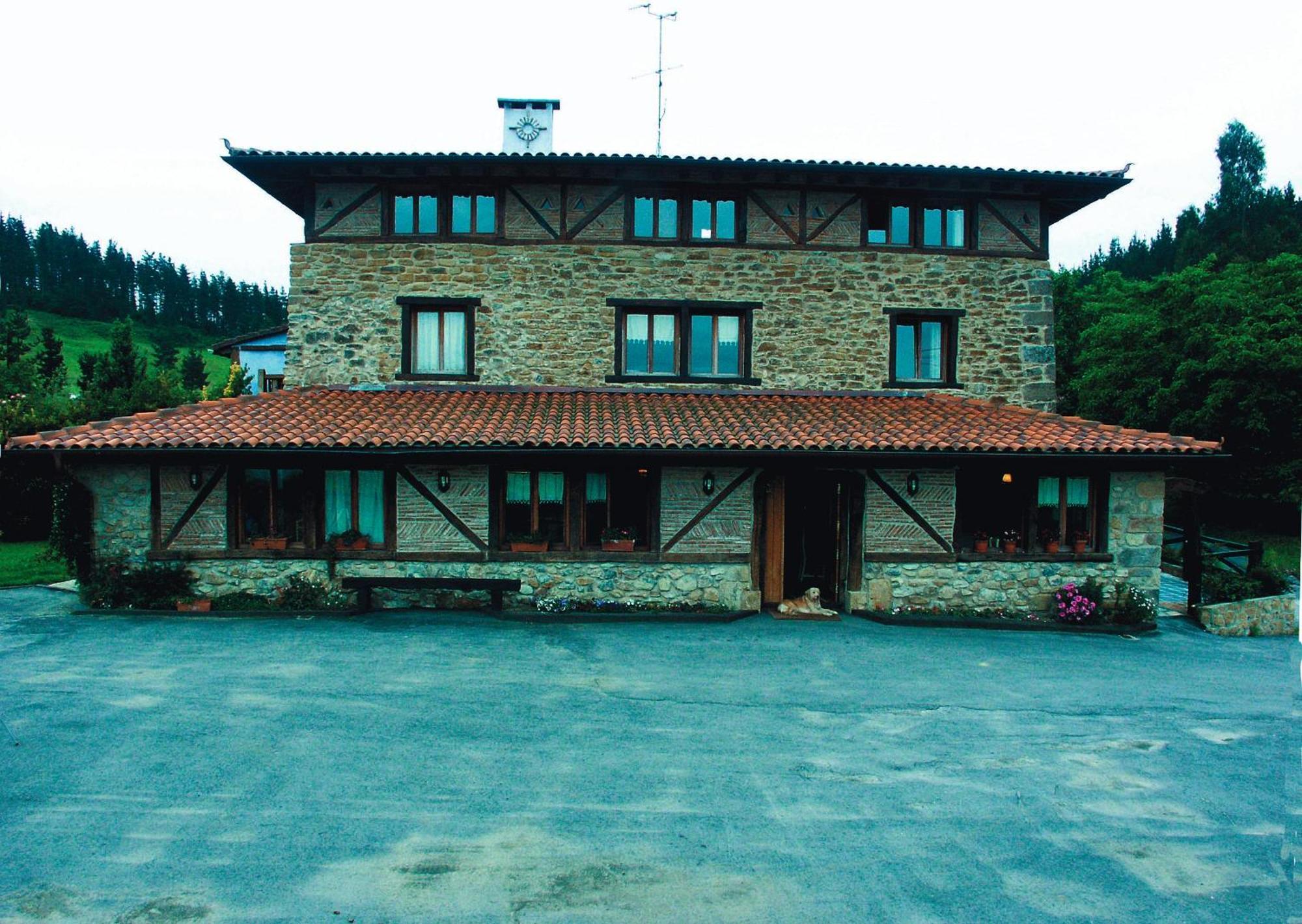 Hostal Aristieta Ajangiz Exterior foto